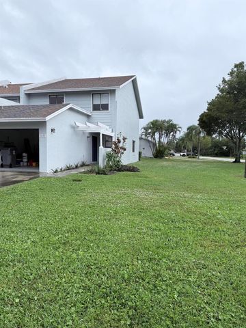 1635 Woodbridge Lakes Circle, West Palm Beach, FL 33406