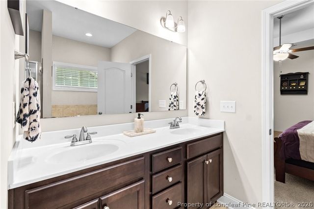 133 Bridgehaven Drive, Raeford, NC 28376