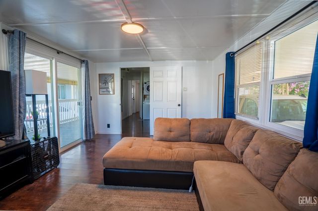 388 Petrol Road, Bakersfield, CA 93308