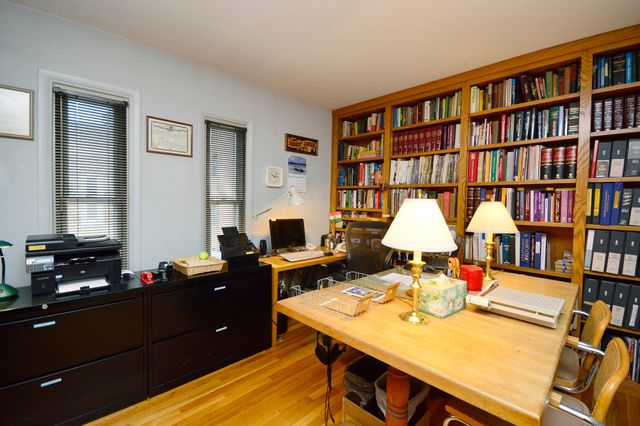 5117 S CORNELL Avenue 5117, Chicago, IL 60615