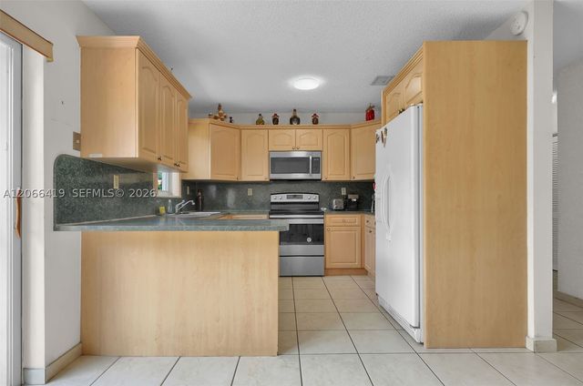 2306 SW 58th Ct, Miami, FL 33155