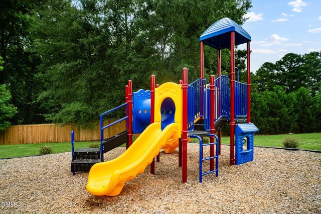 1000 Red Finch Way, Angier, NC 27501