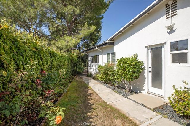 6831 Wexford Place, Tujunga, CA 91042