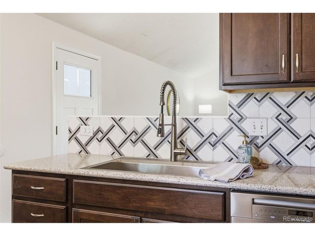 2013 Mount Sneffels St, Longmont, CO 80504