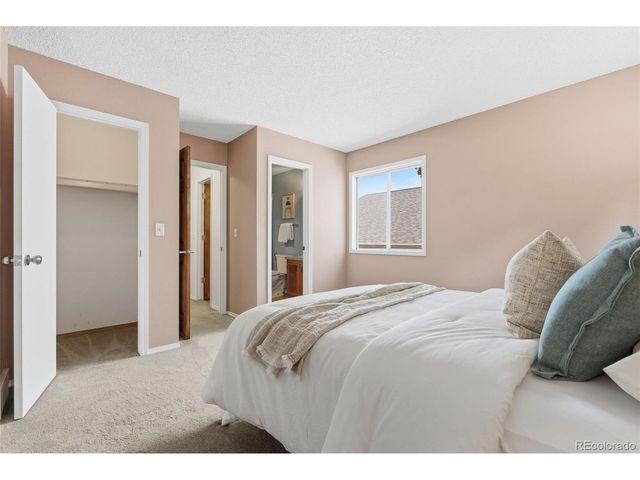 2013 Mount Sneffels St, Longmont, CO 80504