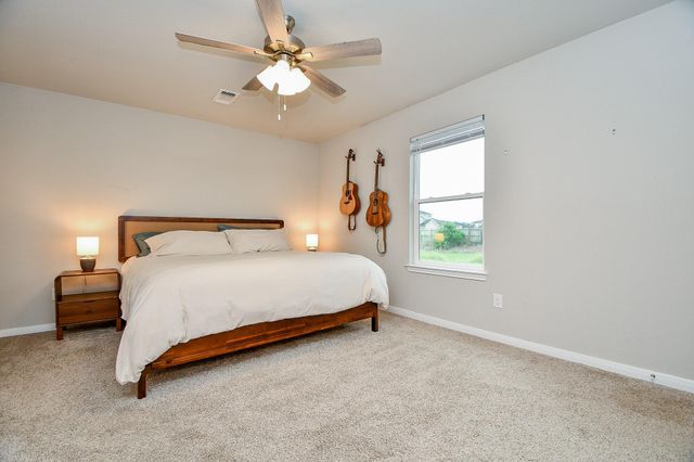 1924 Spruce Street, Bay City, TX 77414