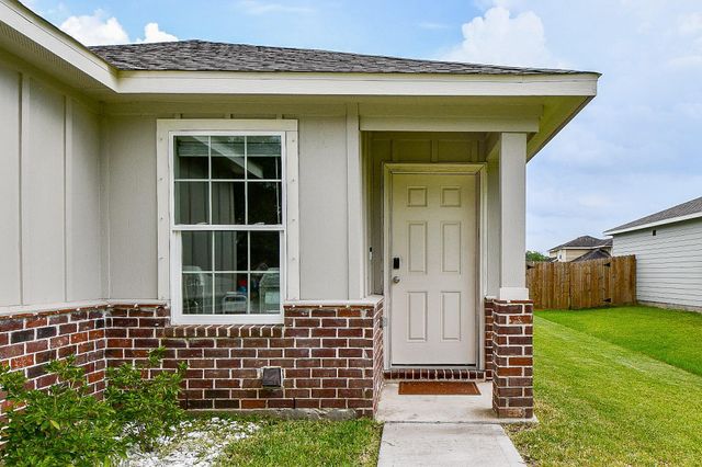 1924 Spruce Street, Bay City, TX 77414