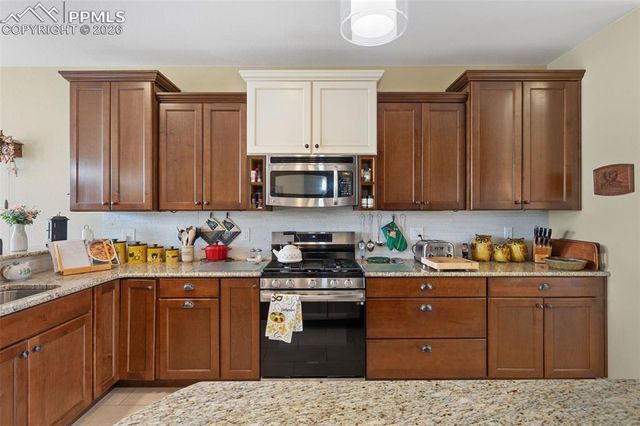 2150 Cheyenne Summer View, Colorado Springs, CO 80904