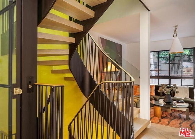 1140 Chelsea Avenue A, Santa Monica, CA 90403