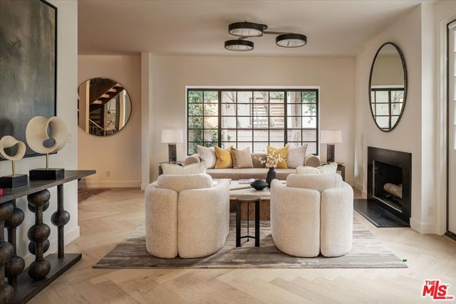 1140 Chelsea Avenue A, Santa Monica, CA 90403