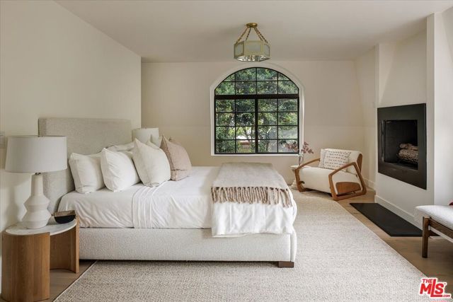 1140 Chelsea Avenue A, Santa Monica, CA 90403