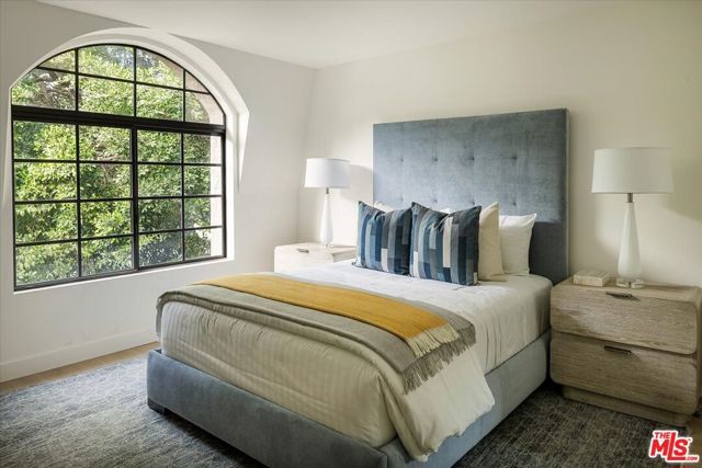1140 Chelsea Avenue A, Santa Monica, CA 90403