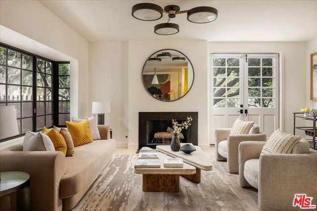 1140 Chelsea Avenue A, Santa Monica, CA 90403
