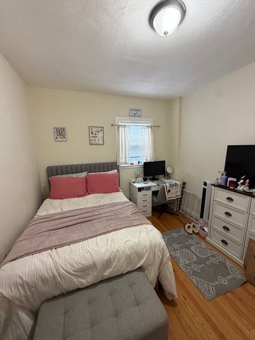 452-454 Broadway, Somerville, MA 02145