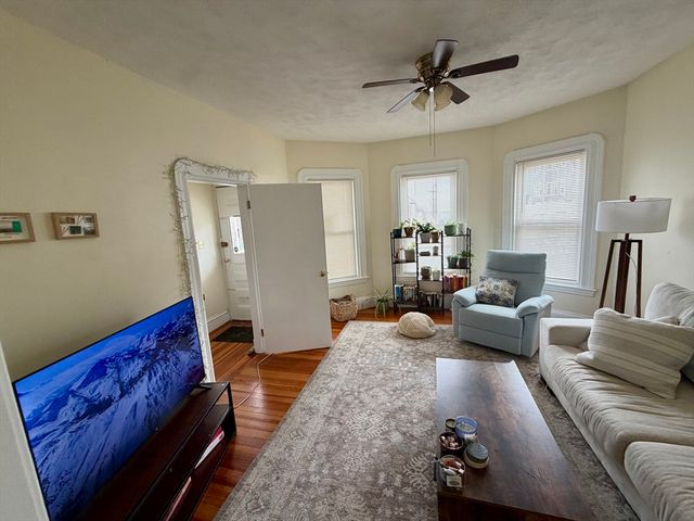 452-454 Broadway, Somerville, MA 02145