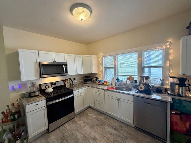 452-454 Broadway, Somerville, MA 02145
