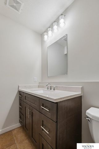 1820 Spring Meadow Drive, Lincoln, NE 68521
