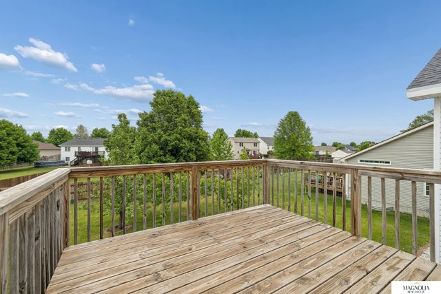 1820 Spring Meadow Drive, Lincoln, NE 68521