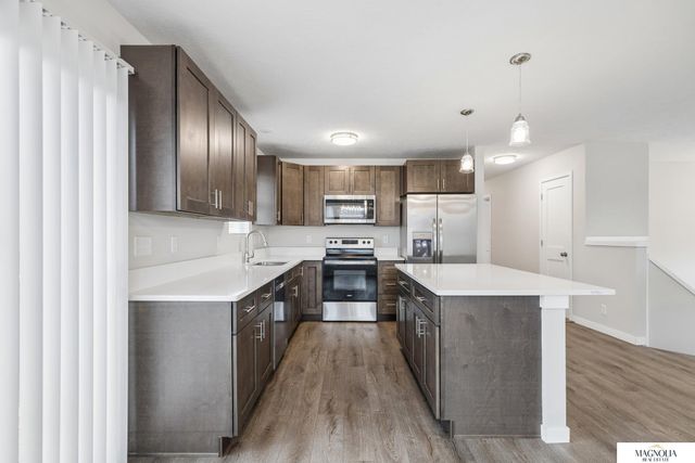 1820 Spring Meadow Drive, Lincoln, NE 68521