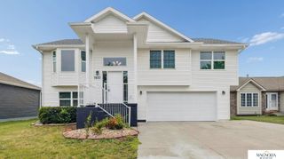 1820 Spring Meadow Drive, Lincoln, NE 68521