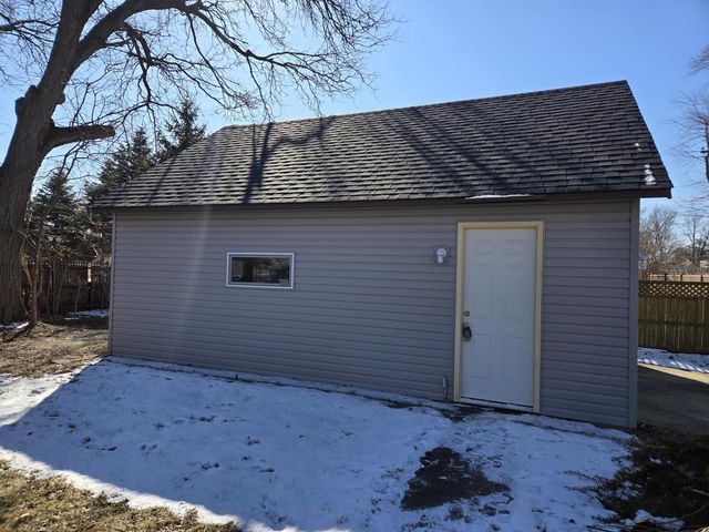 252 E Washington STREET, Jefferson, WI 53549