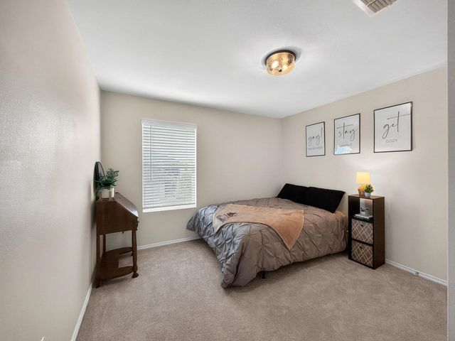 412 Glenwick Lane, Van Alstyne, TX 75495