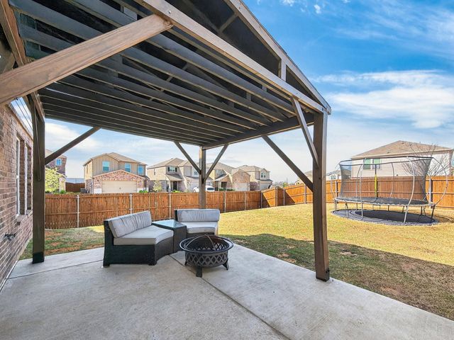 412 Glenwick Lane, Van Alstyne, TX 75495