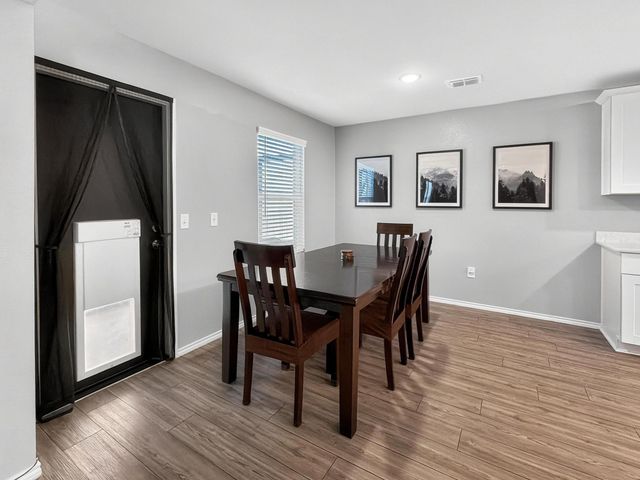 412 Glenwick Lane, Van Alstyne, TX 75495