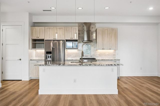 4885 S Monaco Street 207, Denver, CO 80237