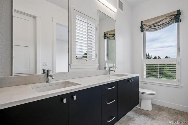 4885 S Monaco Street 207, Denver, CO 80237