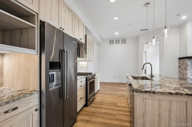 4885 S Monaco Street 207, Denver, CO 80237