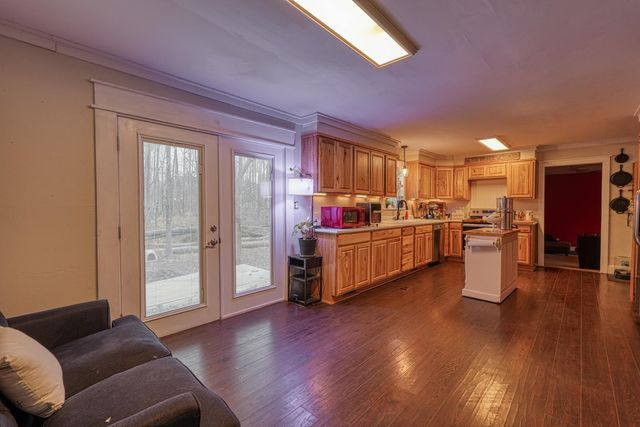 150 Overcreek Road, Chesnee, SC 29323