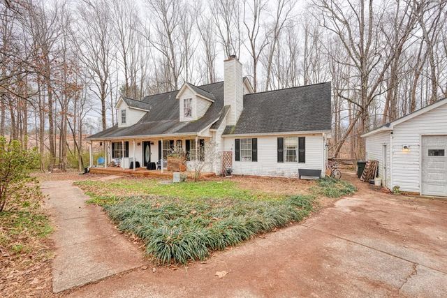 150 Overcreek Road, Chesnee, SC 29323