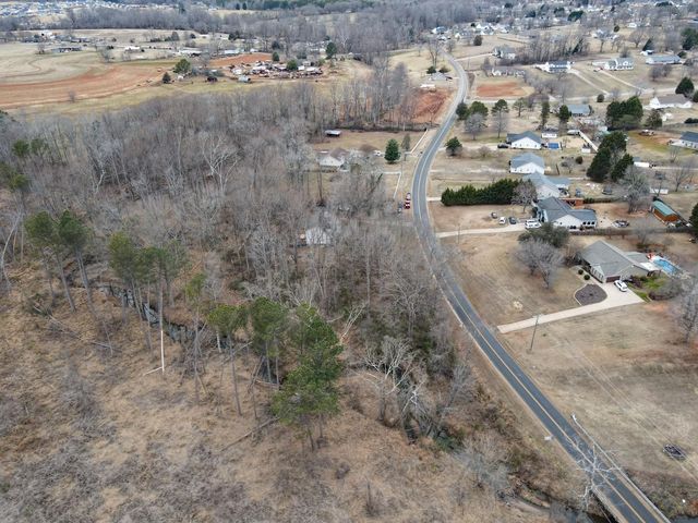 150 Overcreek Road, Chesnee, SC 29323