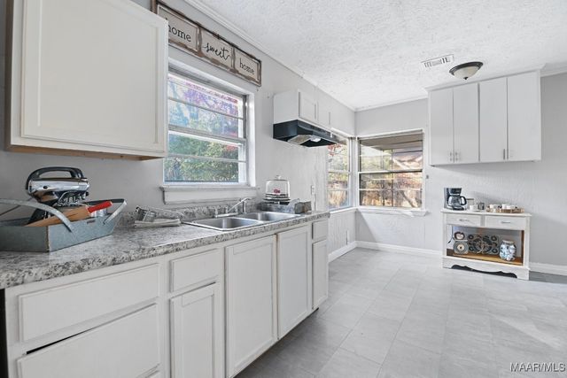 3460 CLOVERDALE Road, Montgomery, AL 36111