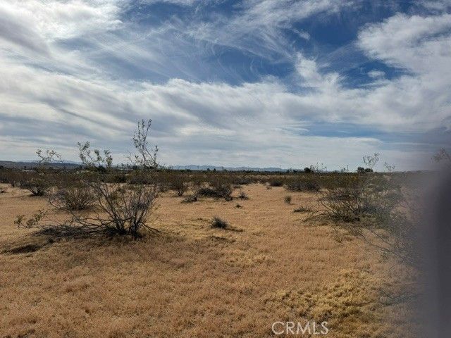 0 Artesia, Landers, CA 92285