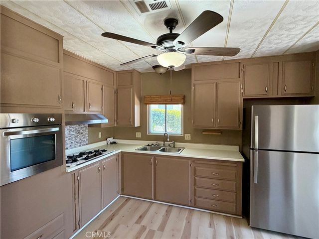 10465 Frontier, Cherry Valley, CA 92223