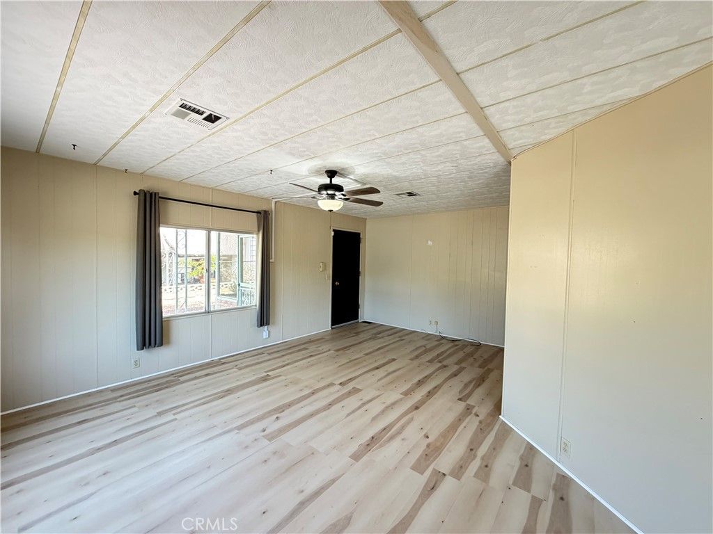Image 5 of property listing at 10465 Frontier, Cherry Valley, CA 92223
