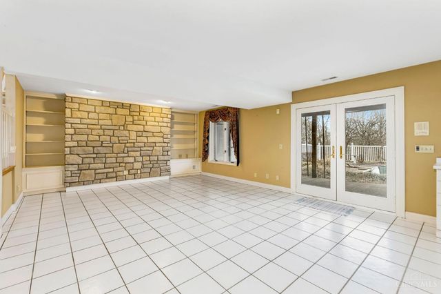 2127 Smith Road, Ross Twp, OH 45013