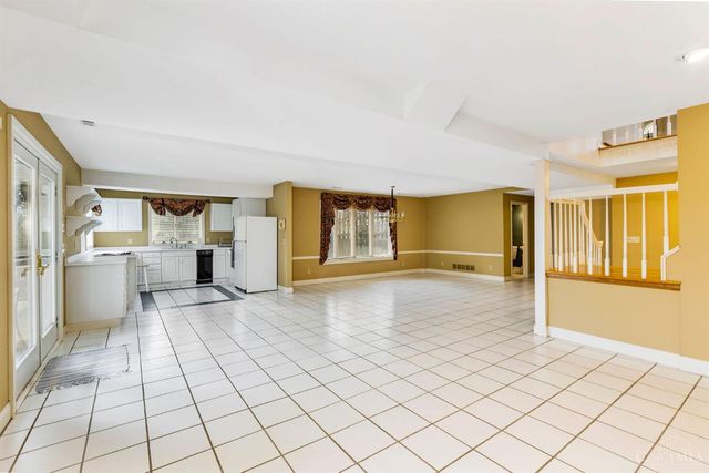 2127 Smith Road, Ross Twp, OH 45013