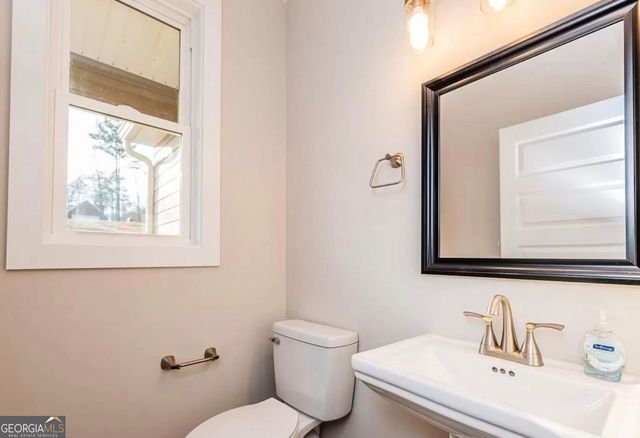 75 Creekside Court, Forsyth, GA 31029