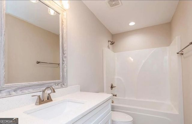 75 Creekside Court, Forsyth, GA 31029