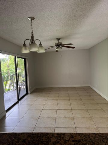 1661 Balfour Point Dr H, West Palm Beach, FL 33411