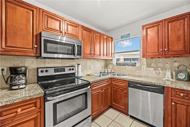 14300 S Padre Island Dr 220C, Corpus Christi, TX 78418