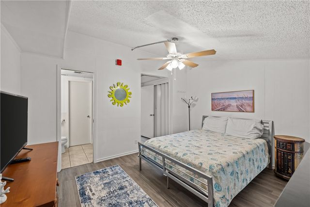 14300 S Padre Island Dr 220C, Corpus Christi, TX 78418