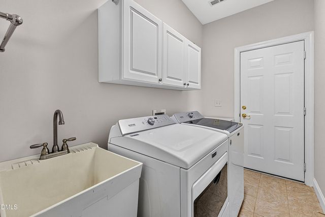 210 Muir Brook Place, Cary, NC 27519