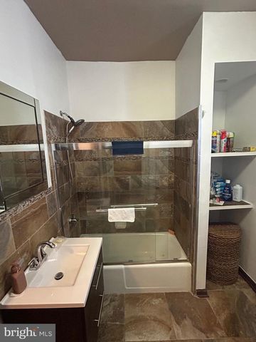 2431 W NORRIS ST, Philadelphia, PA 19121