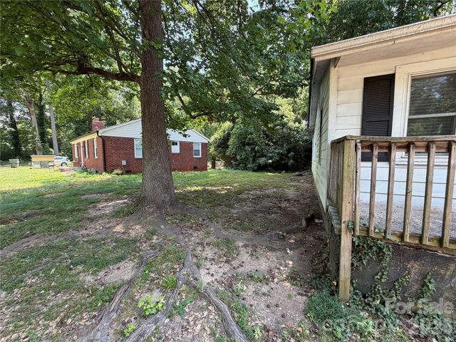 9235 Kendall Drive, Charlotte, NC 28214