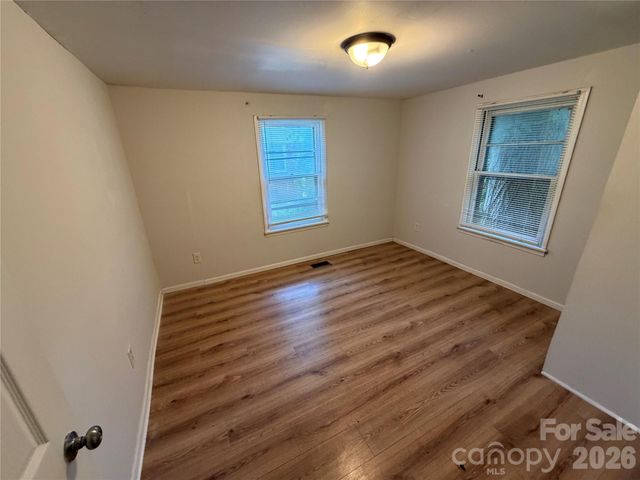 9235 Kendall Drive, Charlotte, NC 28214