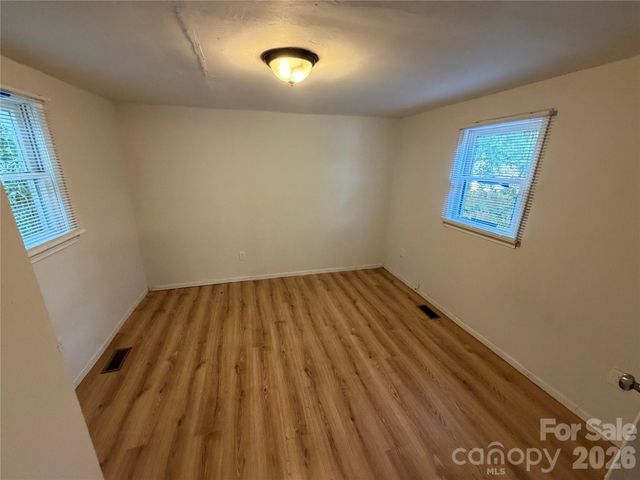 9235 Kendall Drive, Charlotte, NC 28214